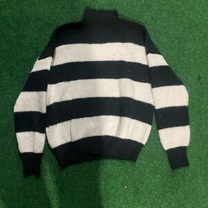 Stripped Turtleneck